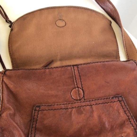 LUCKY BRAND Vintage cognac brown genuine lamb leather saddle bag crossbody. - Picture 7 of 13
